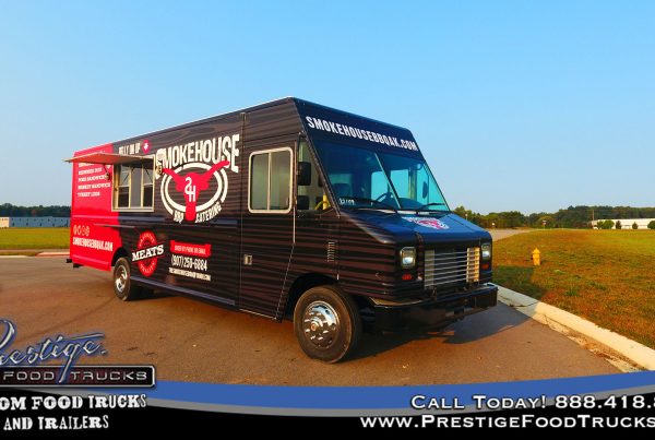 smokehouse-bbq-custom-food-truck